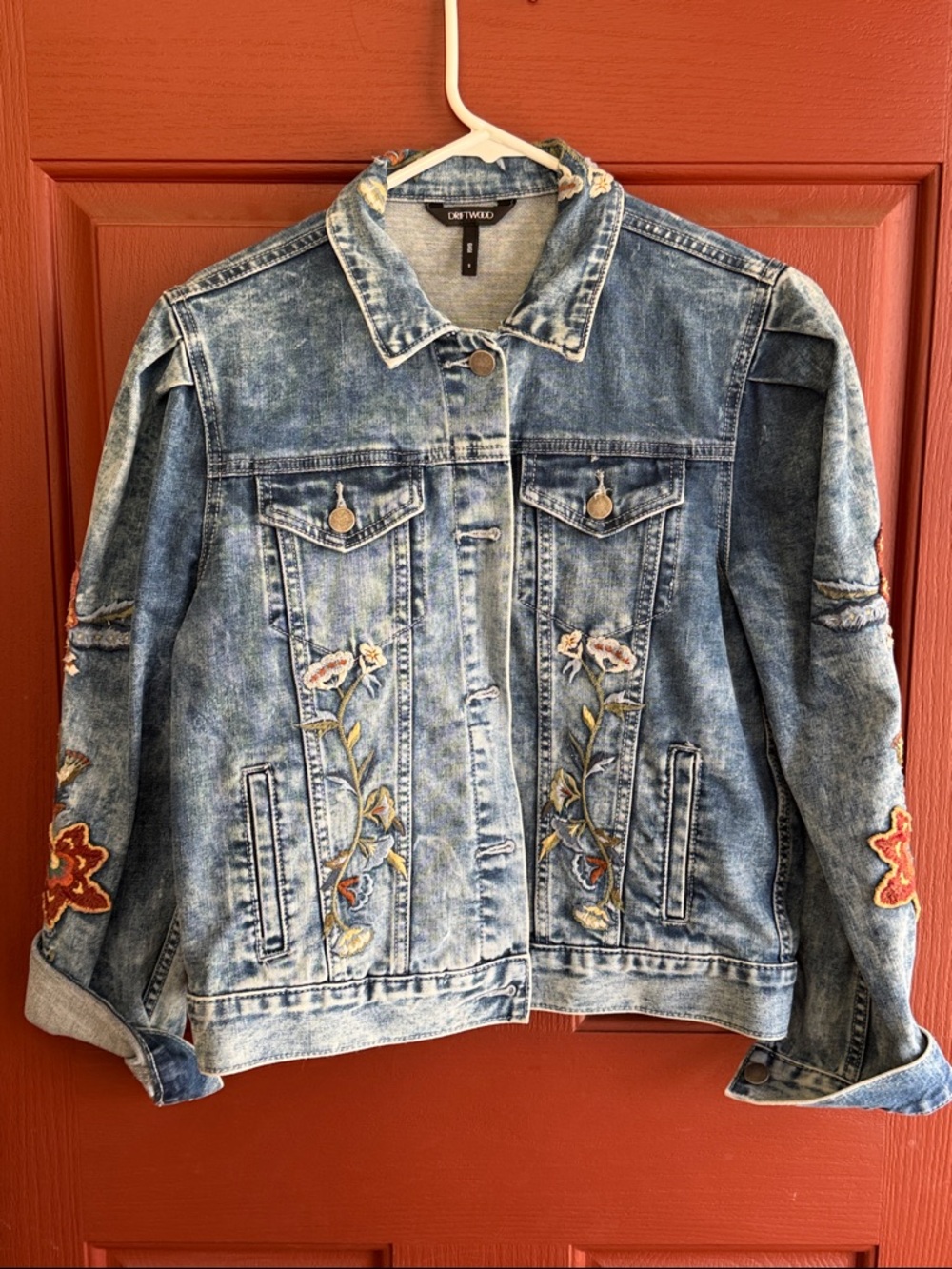 Driftwood Embroidered Floral Light Wash Denim Jacket Small - Picture 2 of 7